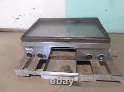 Toastmaster 7336 Heavy Duty (nsf) Commercial 36w Dual Phase Electric Griddle